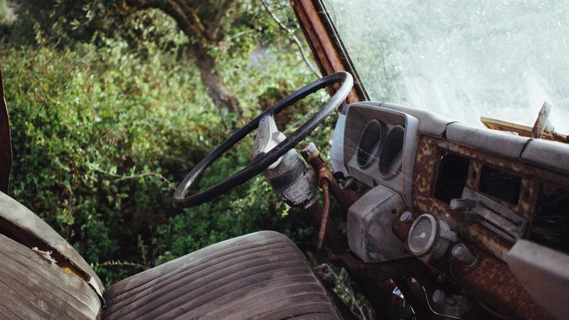 Family lawyer consulting with a client in affordable setting