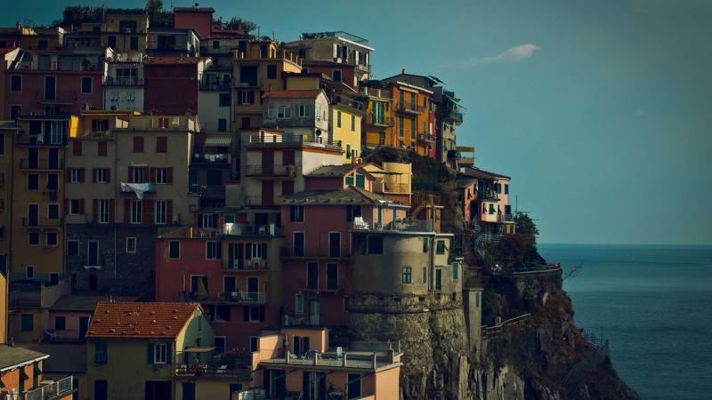 Handshake between lawyer and client